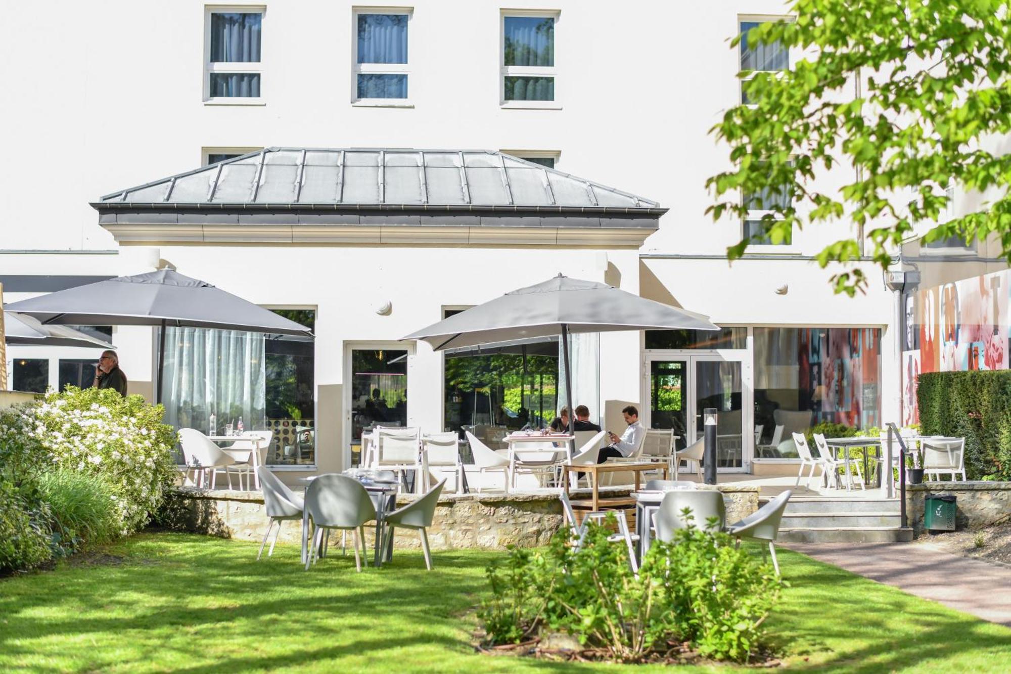 Mercure Chateau De Hotel 4*
